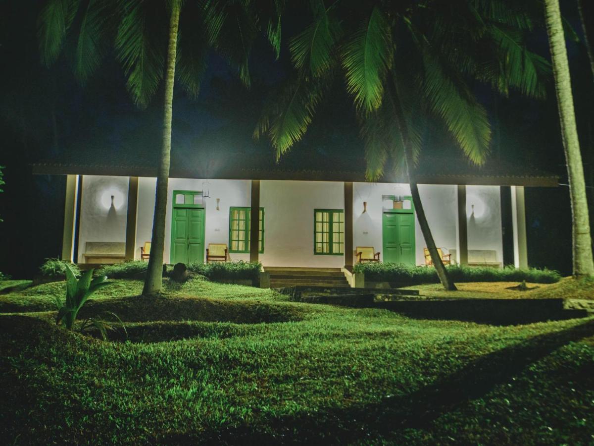 Thalpe Walawwa Heritage Villa Unawatuna Extérieur photo