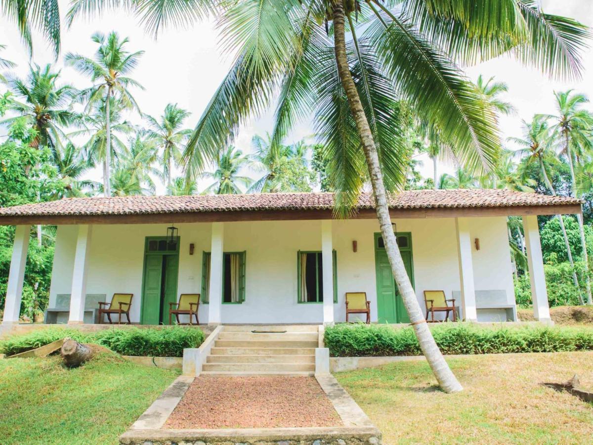 Thalpe Walawwa Heritage Villa Unawatuna Extérieur photo