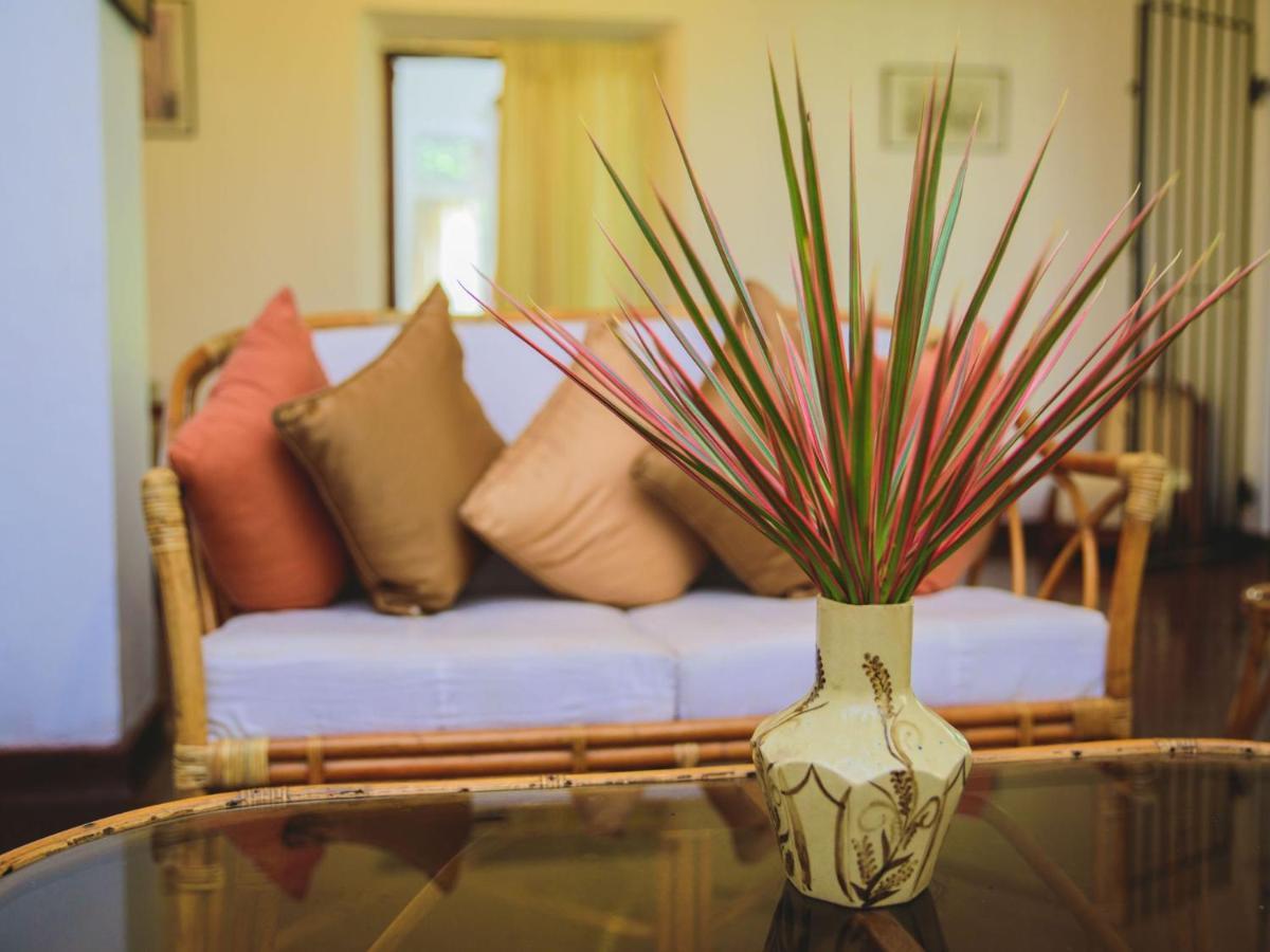 Thalpe Walawwa Heritage Villa Unawatuna Extérieur photo