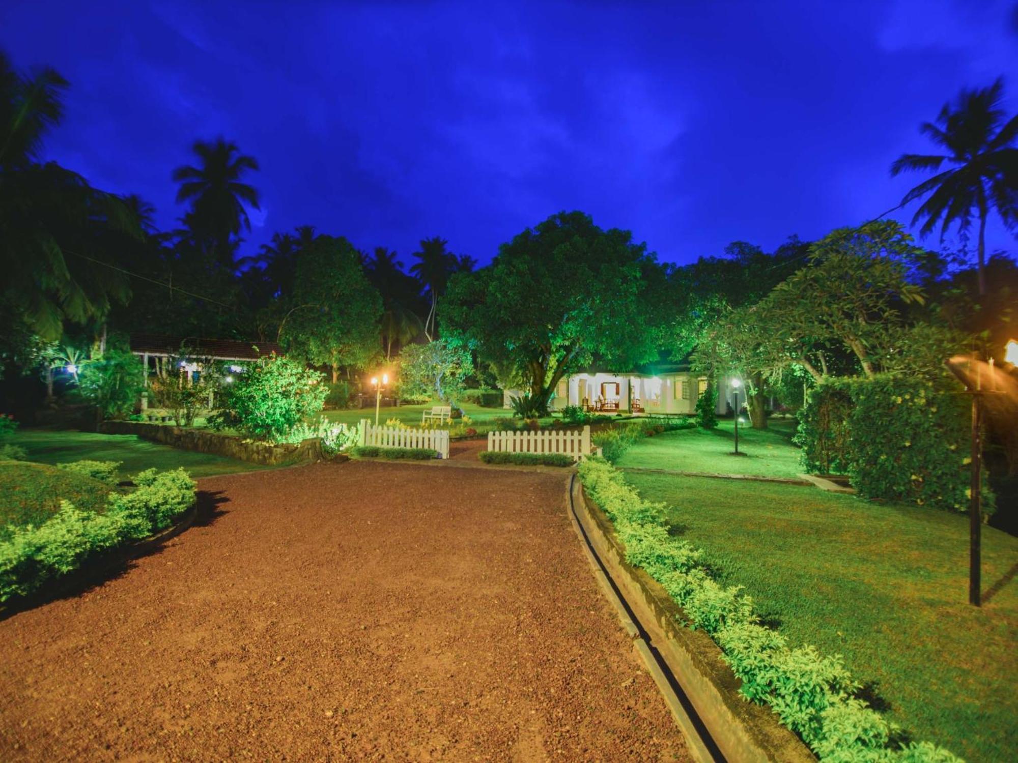 Thalpe Walawwa Heritage Villa Unawatuna Extérieur photo